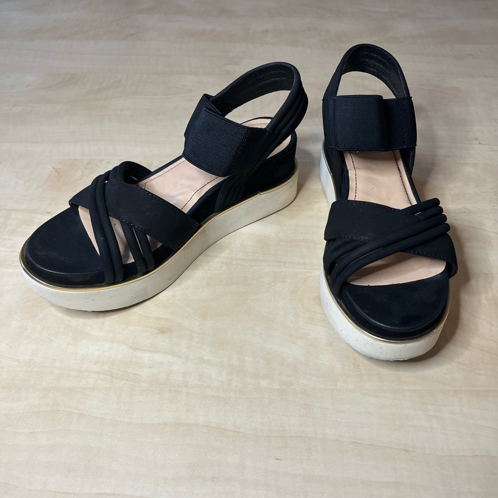 Black sandals